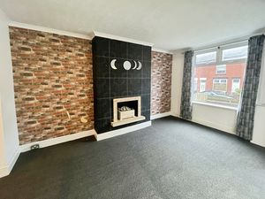 Lounge- click for photo gallery